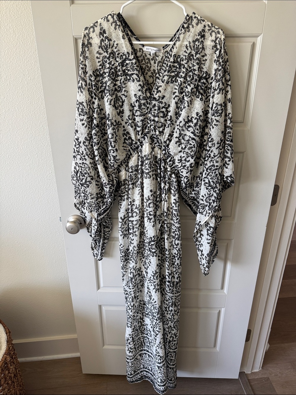 BetsyMoss Black and White Printed Cinched Waist Maxi Dress